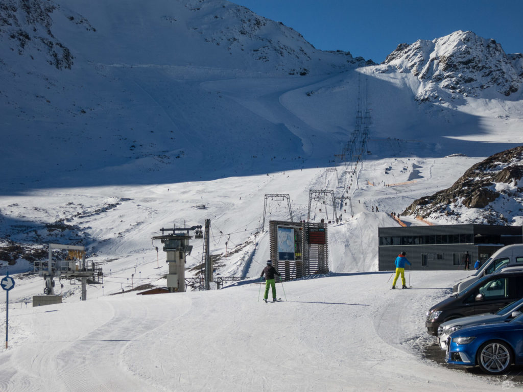 Irgendwie finde ich es ja cool, dass man am Kaunertaler mit dem Auto bis auf 2700 m hoch fahren kann